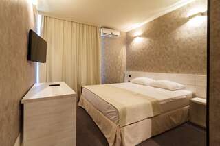 Отель YMY Hotel Тыргу-Жиу Двухместный номер с 1 кроватью-2